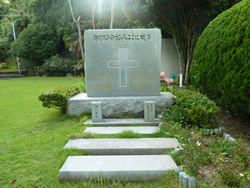 加賀山親子殉教記念碑