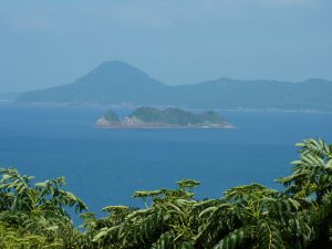 黒瀬の辻から見る中江ノ島