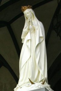 聖母マリアやそのほかの聖人も神様ですか カトリック中央協議会